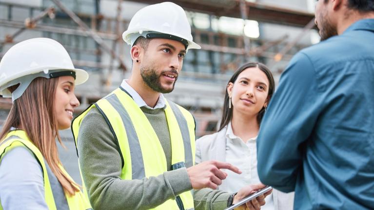 Firmy ve stavebnictví nově ručí za mzdy zaměstnanců i u svých subdodavatelů